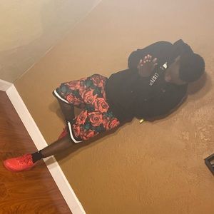 Meet your Posher, Malik